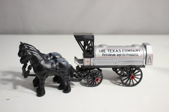 Vintage Texaco 'The Texas Company' Horse-Drawn Oil Tanker Model  Collectible Die-Cast Replica