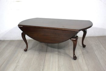 Mahogany Drop Leaf Coffee Table With Queen Anne Legs