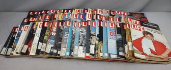 Group Lot Of Vintage LIFE Magazines - Box J