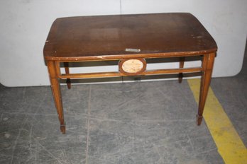Vintage Accent Table /coffee Table