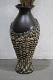 Woven Wrap Flower Vase With Natural Bright Tall Grass