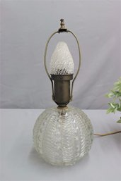 Vintage Wavy Hobnail Glass Table Lamp With Lattice Glass Shade