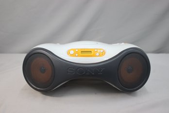 Sony S2 CD-R/RW ZX-S1 Personal Audio System