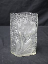 Pebbled Clear Vase Featuring Flower Molif