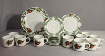 The Cades Cove Collection Apple Dinner Set