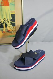 NEW-Tommy Hilfiger Sandals  Size 7M