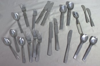 Group Lot Of 20pc Assorted Flatware