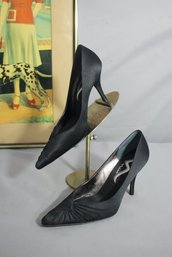 Mina Black Stiletto Spike Heels Shoes Pointed Toe Size 8.5M