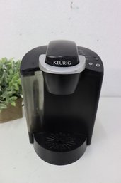 Keurig  K Cup Pod Single Cup Coffee Brewing System In Black