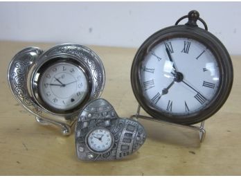 Group Lot Of Small Deco Clocks