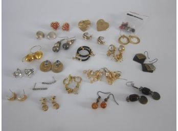 Assorted Lot Of Vintage Earrings