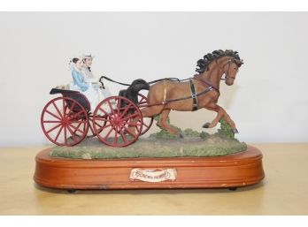 Gone With The Wind - Scarlett & Rhett In Carriage Figurine