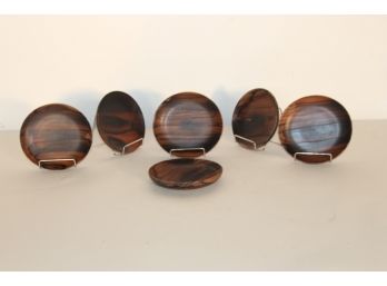 6 Wooden Dishes
