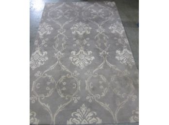 8 X 5 Gray And White Area Rug