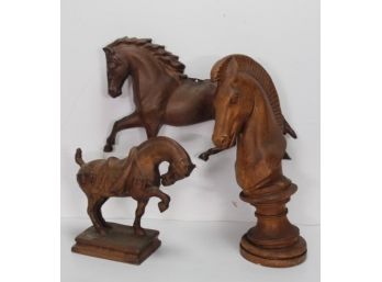 3 Horse Figure