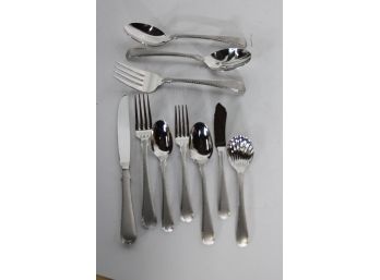 45pc Lenox Feather Edge Frosted Stainless Flatware W/Drawer Carry