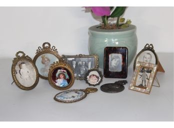Assorted Lot Of Vintage Frames