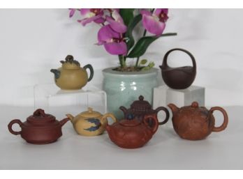 Group Lot Of Oriental Teapots #137