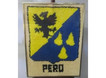 Framed Pero Crest