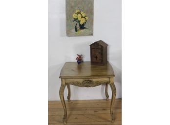 Craved Accent Table