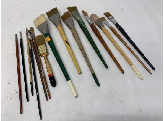 Group Lot Of Painting Brushes