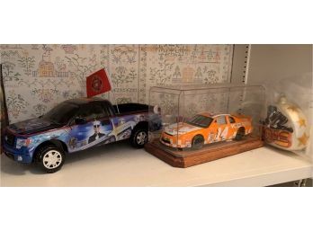 2 Model Cars