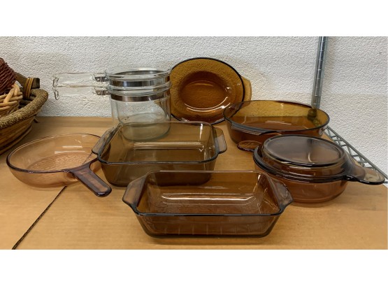 Group Of Vintage Corning Corningware Visions Pyrex Brown Glass Cookware
