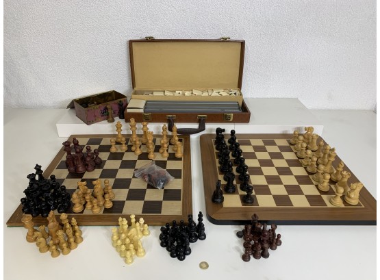 Shelf Lot- Chess Game
