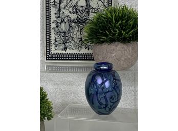 Small Robert Eickholt Art Glass Vase