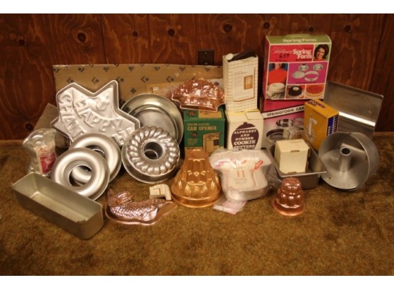 Group Lot Of Baking Ware -(used & New)