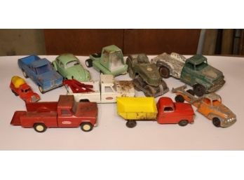 Group Lot Of Vintage Old Toy Cars And Trucks