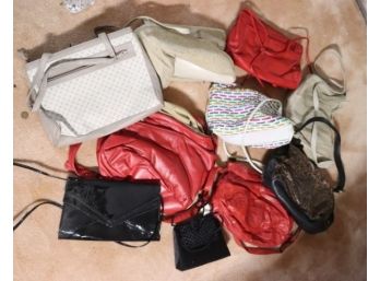 Group Lot Of Vintage Ladies Hand Bags