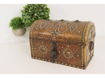 Vintage Leather Dome Box