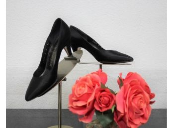 Pair Of Black Yves Saint Laurent Heel Pump Shoe Size-6M