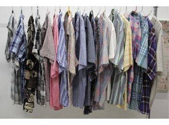 Assorted Lot Of Men's Button Down Shirts Size L