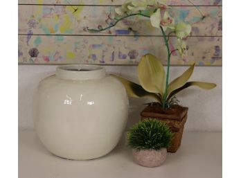 10' White Glaze Pottery Vase #1