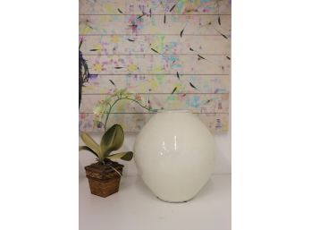 Modern White Glaze Vase