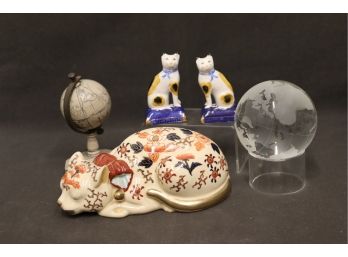 Japanese Ceramics - Nemuri Neko Sleeping Cat Kutani Figure & Set Of Takahashi Cat Bookends