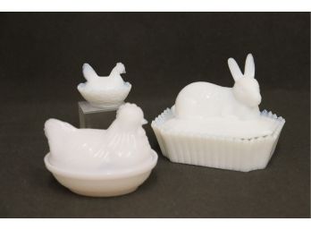 Set Of 3 Opaque Milk Glass Covered Dishes - A Rabbit And Two Hens