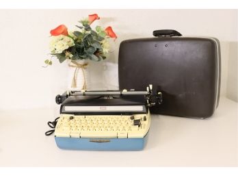 Vintage Sear Touch Selector Typewriter With Case