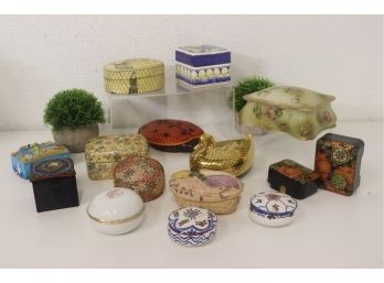 Assorted Lot Of Lidded Boxes