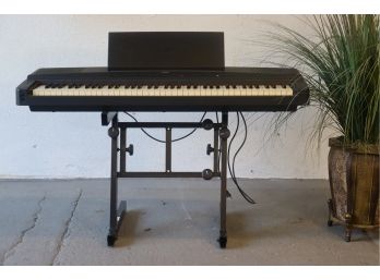 Yamaha YPP-55  Electric Piano 76 Keys - Stand NOT Included