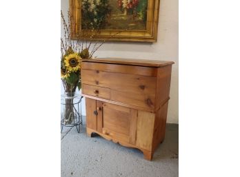 Knotty Pine Lift-top Wash Stand