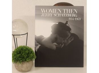 ART/ Photography - Women Then Jerry Schatzberg