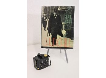 1st American Edition: CHURCHILL - A Photographic Portrait By Martin Gilbert, HoughtonMifflin