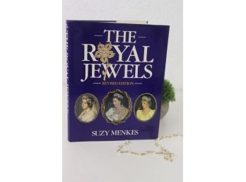 The Royal Jewels, Revised Edition, Suzy Menkes, Grafton 1986