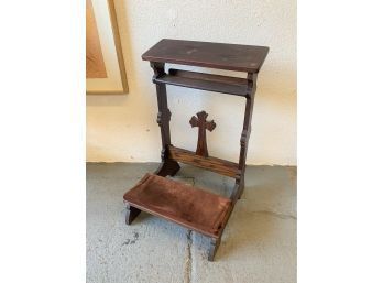 Wooden Kneeling Prayer Stand