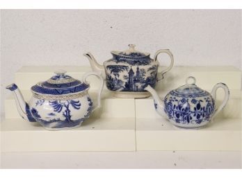 Tea For Three: Group Lot Of Blue & White Ceramic Teapots - Including A Booth's Real Old Willow