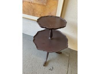 Two Tier Scalloped Edge Display Side Table
