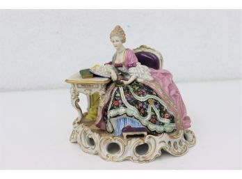 Extravagant, Exquisite Porcelain Figurine - Renaissance Ruth Langmore At Her Reading Desk, Marked Bottom